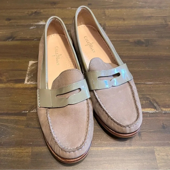 Cole Haan Penny Loafers Preppy Casual Work Tan Cream 7 1/2 Suede - Picture 1 of 8